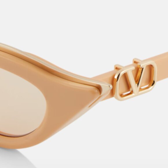Valentino V-Goldcut II cat-eye sunglasses main image 7